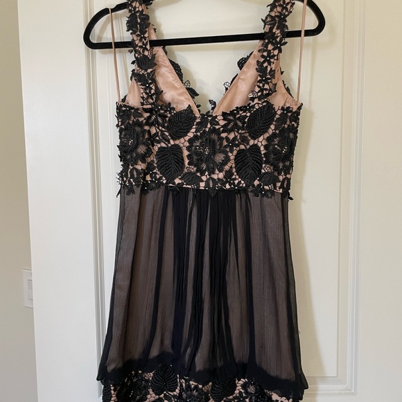 Jovani Lace Dress | size 2 - Picture 6 of 6